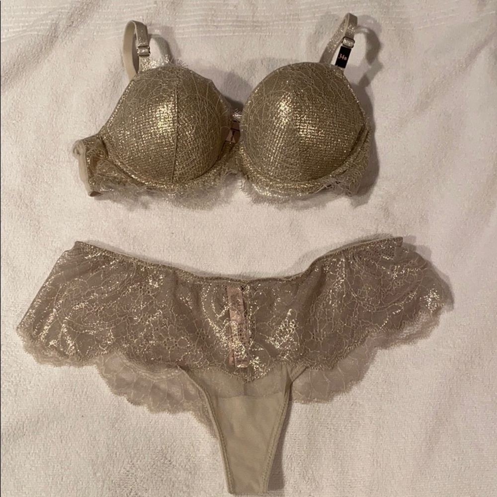 NEW LMTD EDITION: VS Dream Angels Bra & Panty Set